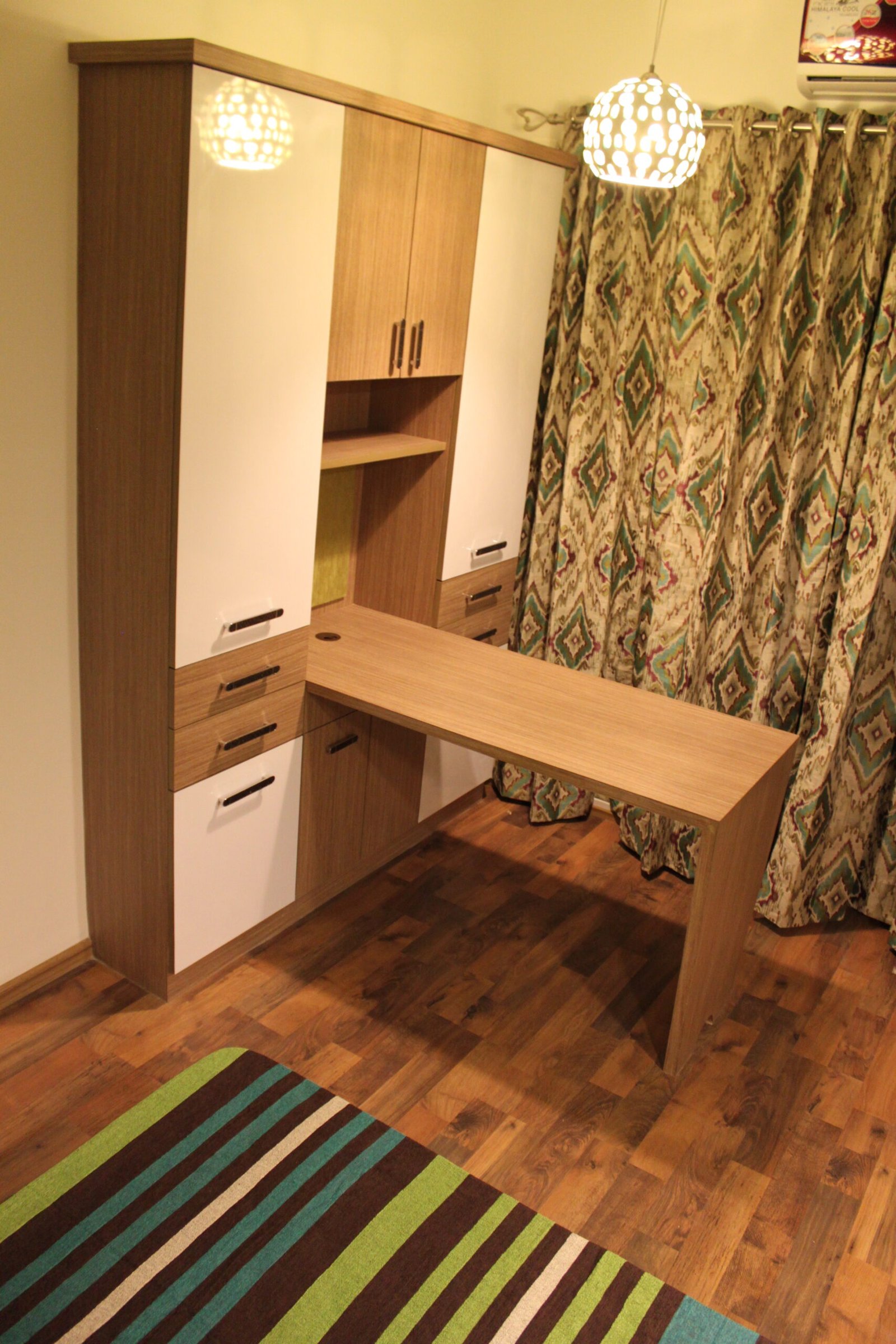 pull out study table